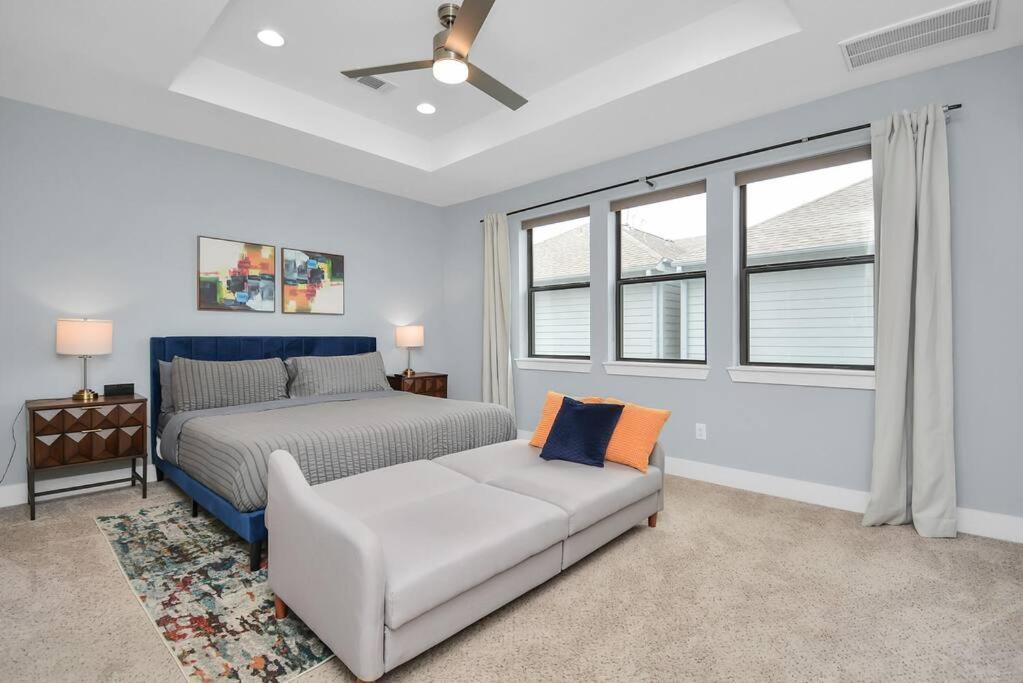 Skyline Views - Sleeps 10 Home Near Downtown Хьюстон Экстерьер фото
