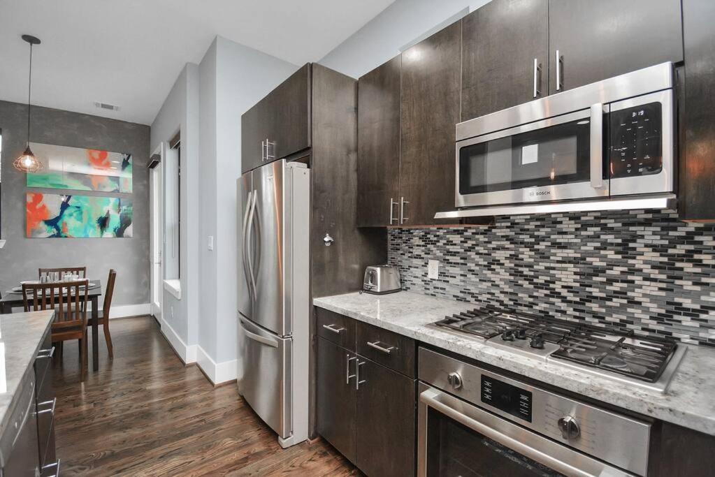 Skyline Views - Sleeps 10 Home Near Downtown Хьюстон Экстерьер фото