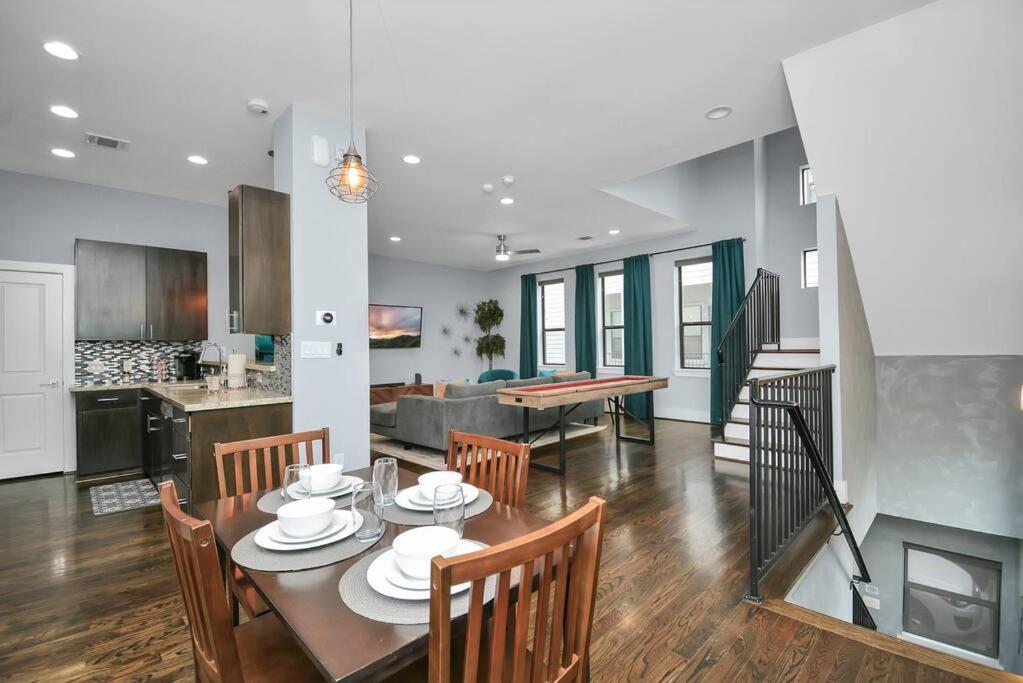 Skyline Views - Sleeps 10 Home Near Downtown Хьюстон Экстерьер фото