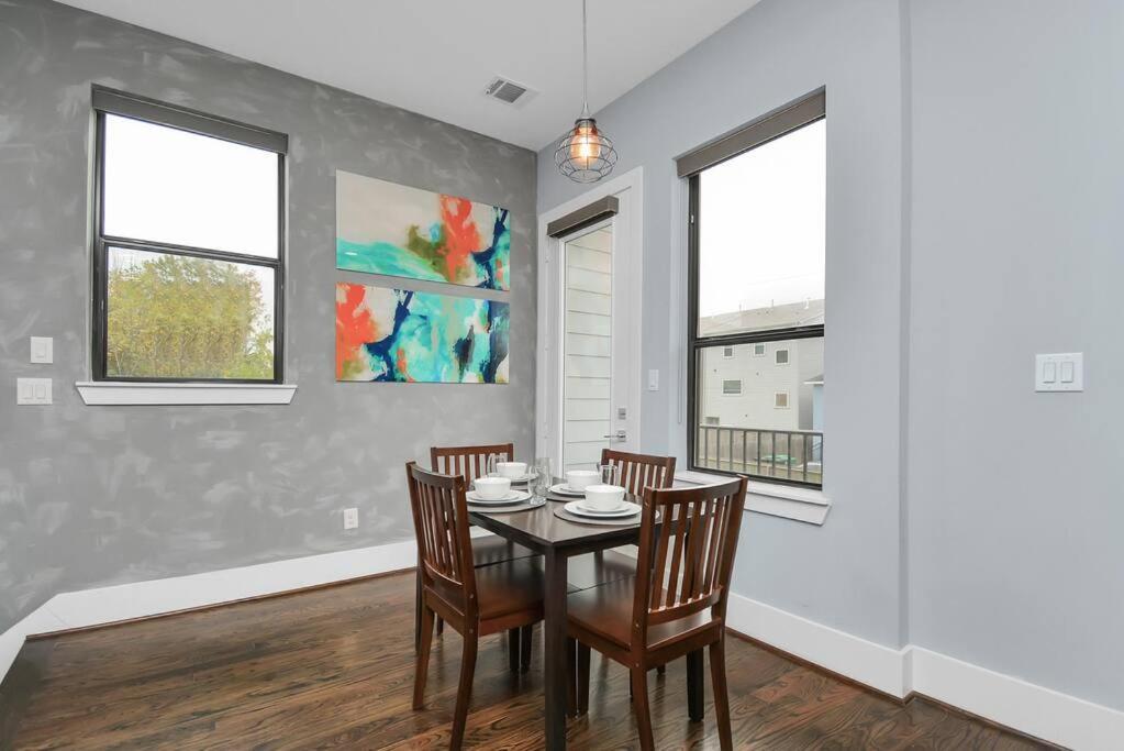 Skyline Views - Sleeps 10 Home Near Downtown Хьюстон Экстерьер фото